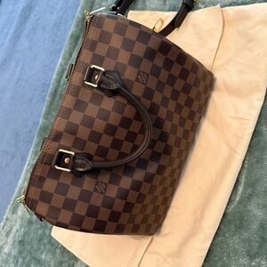 Luxury Louis Vuitton Speedy 30 - Includes Strap & Dust Bag